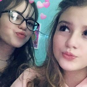 Meet your Posher, Marissa